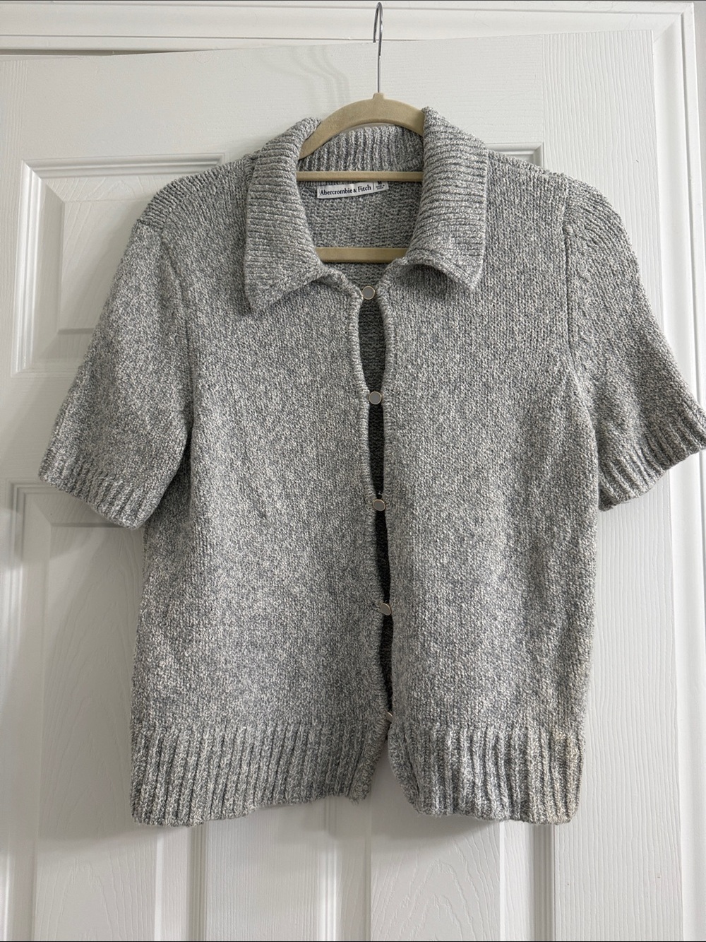Abercrombie & Fitch Heather Gray Short Sleeve Knit top